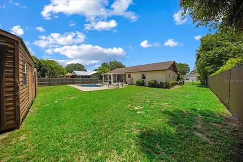 Exterior - 43 Banyan Dr, Ocala, FL 34472 photo 10 of 12