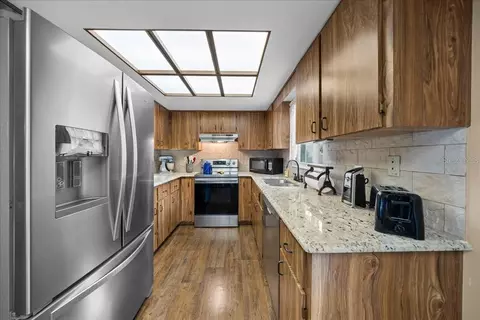 Kitchen - 43 Banyan Dr, Ocala, FL 34472 photo 1 of 3