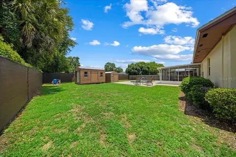 Exterior - 43 Banyan Dr, Ocala, FL 34472 photo 9 of 12
