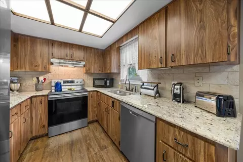 Kitchen - 43 Banyan Dr, Ocala, FL 34472 photo 3 of 3