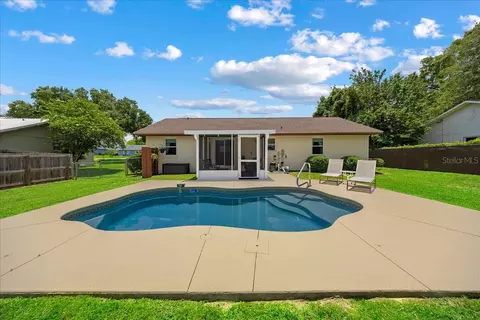Exterior - 43 Banyan Dr, Ocala, FL 34472 photo 5 of 12