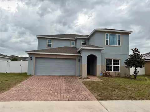 911 Avenal Ln, Davenport, FL 33837