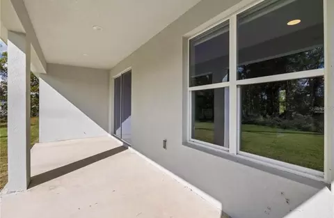 Exterior - 17543 SW 18th Avenue Rd, Ocala, FL 34473 photo 2 of 3
