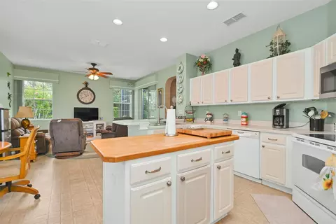 Kitchen - 7981 SW 81st Loop, Ocala, FL 34476 photo 4 of 4