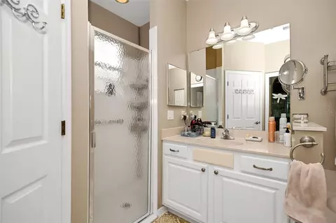 Bath - 7981 SW 81st Loop, Ocala, FL 34476 photo 2 of 3
