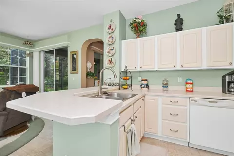 Kitchen - 7981 SW 81st Loop, Ocala, FL 34476 photo 2 of 4