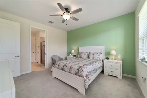 Bedroom - 6094 SW 93rd Cir, Ocala, FL 34481 photo 2 of 6