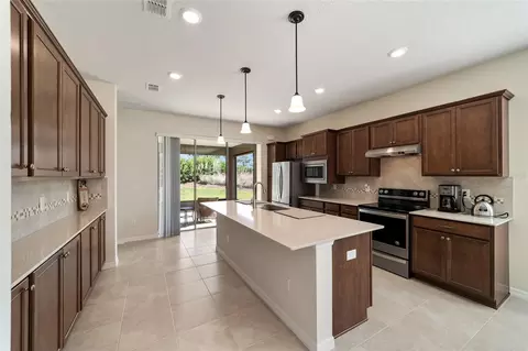 Kitchen - 6094 SW 93rd Cir, Ocala, FL 34481 photo 1 of 3