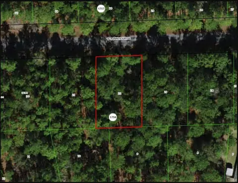 898 W Bannister Dr, Citrus Springs, FL 34434