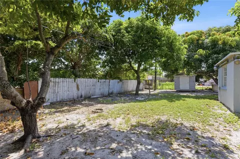 Exterior - 998 W 68th St, Hialeah, FL 33014 photo 4 of 5