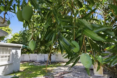 Exterior - 998 W 68th St, Hialeah, FL 33014 photo 5 of 5