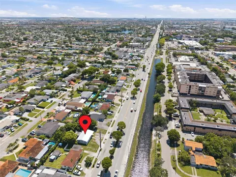 View/Area - 998 W 68th St, Hialeah, FL 33014 photo 2 of 4
