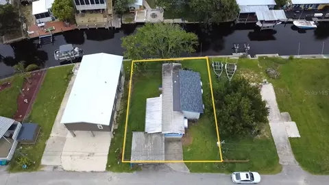 10270 W Grotto Ct, Homosassa, FL 34448