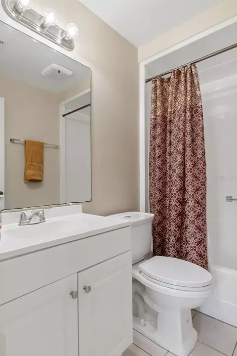 Bath - 4469 Keyes Ave, Spring Hill, FL 34606 photo 2 of 5
