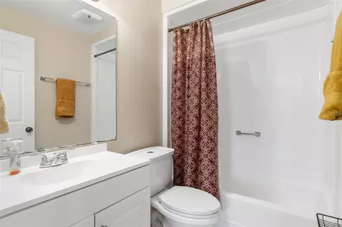 Bath - 4469 Keyes Ave, Spring Hill, FL 34606 photo 1 of 5