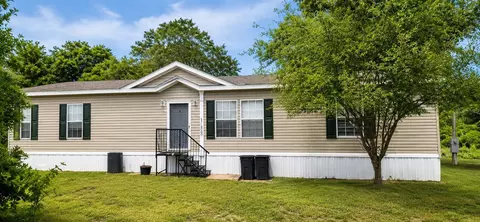 11005 SE 165th Terrace Rd, Ocklawaha, FL 32179