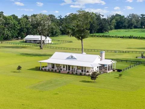 Exterior - 2152 NE 120th Pl, Anthony, FL 32617 photo 7 of 24