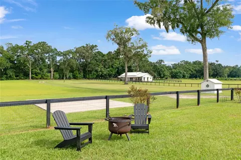 Exterior - 2152 NE 120th Pl, Anthony, FL 32617 photo 17 of 24