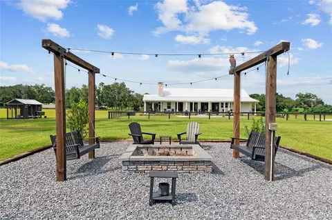 Exterior - 2152 NE 120th Pl, Anthony, FL 32617 photo 5 of 24