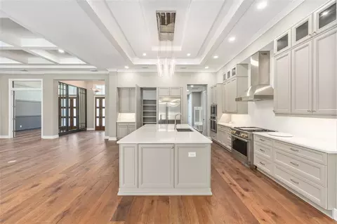Kitchen - 950 SE 80th St, Ocala, FL 34480 photo 6 of 7
