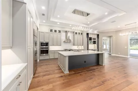 Kitchen - 950 SE 80th St, Ocala, FL 34480 photo 1 of 7