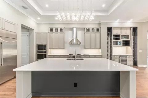 Kitchen - 950 SE 80th St, Ocala, FL 34480 photo 3 of 7