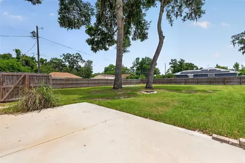 Exterior - 8857 Juniper Rd, Ocala, FL 34480 photo 9 of 11