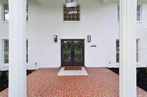 Exterior - 4824 SE 3rd St, Ocala, FL 34471 photo 5 of 19