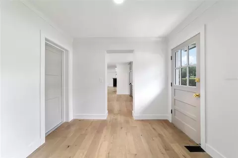 Entry Way - 4824 SE 3rd St, Ocala, FL 34471 photo 7 of 12