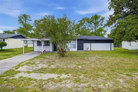 Exterior - 477 Spring Ln, Ocala, FL 34472 photo 2 of 8