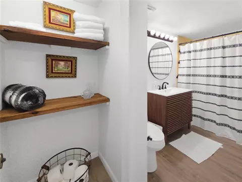 Bath - 623 Midway Dr #B, Ocala, FL 34472 photo 2 of 2