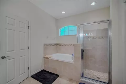 Bath - 11563 SW 61st Ct, Ocala, FL 34476 photo 3 of 4