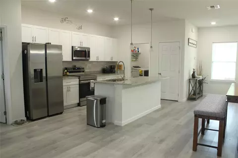 Kitchen - 1787 SW 168th Loop, Ocala, FL 34473 photo 2 of 2