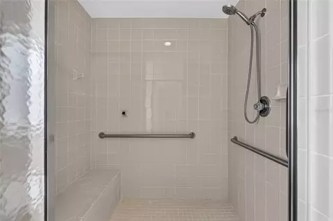 Bath - 4647 NE 15th St, Ocala, FL 34470 photo 3 of 6