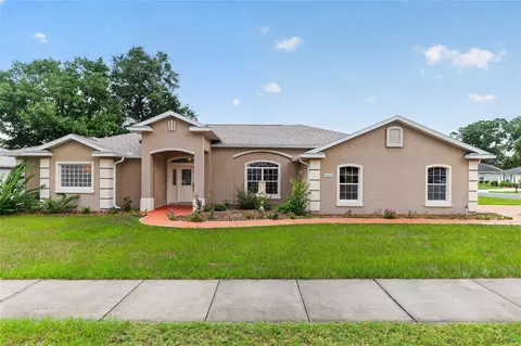 Exterior - 4647 NE 15th St, Ocala, FL 34470 photo 6 of 13