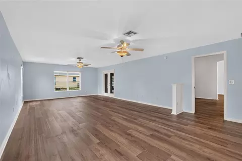 Living - 4647 NE 15th St, Ocala, FL 34470 photo 3 of 9