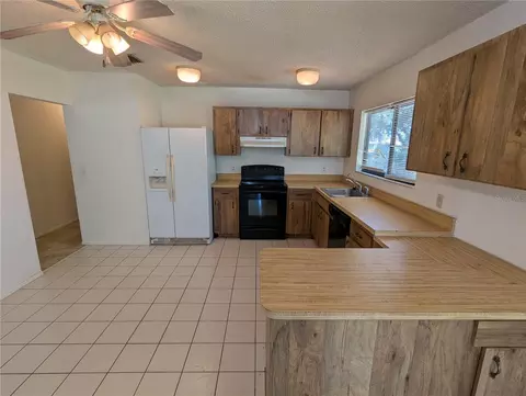 Kitchen - 32 Palm Run, Ocala, FL 34472 photo 1 of 6