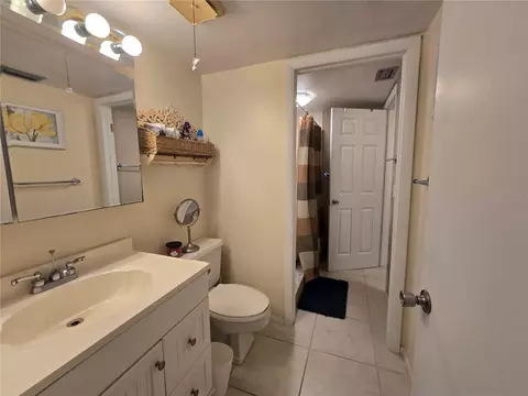 Bath - 608 Midway Dr #A, Ocala, FL 34472 photo 2 of 6