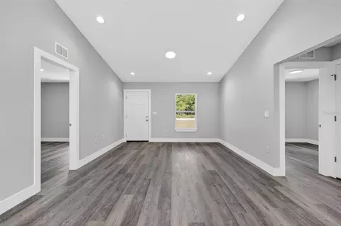 Living - 15664 SW 28th Ln, Ocala, FL 34481 photo 3 of 5