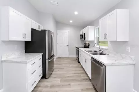 Entry Way - 15664 SW 28th Ln, Ocala, FL 34481 photo 2 of 2