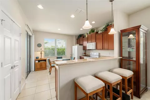 Kitchen - 9098 SW 70th Loop, Ocala, FL 34481 photo 1 of 5