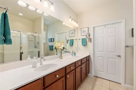 Bath - 9098 SW 70th Loop, Ocala, FL 34481 photo 2 of 4