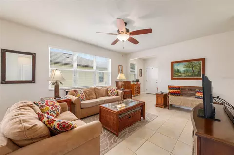 Living - 9098 SW 70th Loop, Ocala, FL 34481 photo 3 of 4