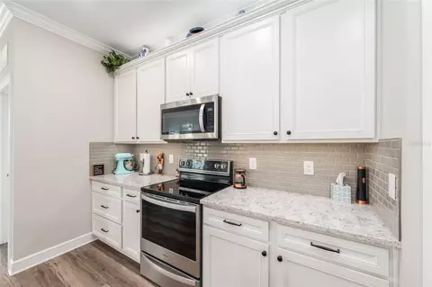 Kitchen - 9407 SW 52nd Loop, Ocala, FL 34481 photo 3 of 7