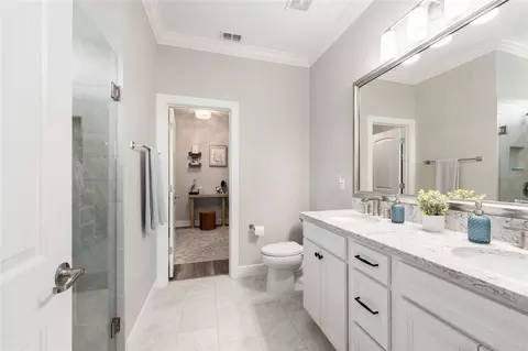 Bath - 9407 SW 52nd Loop, Ocala, FL 34481 photo 2 of 7