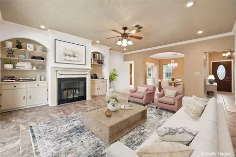 Living - 3220 SE 21st Ave, Ocala, FL 34471 photo 4 of 6