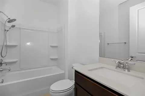 Bath - 8348 SW 58th Loop, Ocala, FL 34481 photo 4 of 4