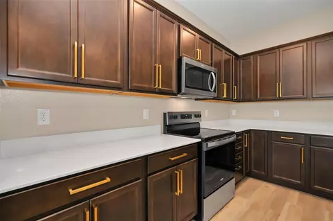 Kitchen - 8348 SW 58th Loop, Ocala, FL 34481 photo 3 of 7