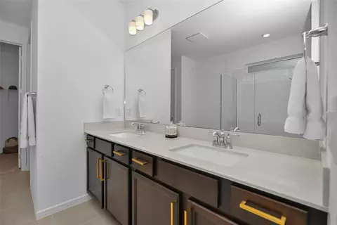 Bath - 8348 SW 58th Loop, Ocala, FL 34481 photo 2 of 4