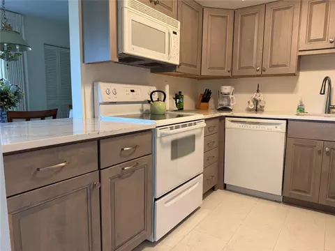Kitchen - 656 Midway Dr #A, Ocala, FL 34472 photo 1 of 5